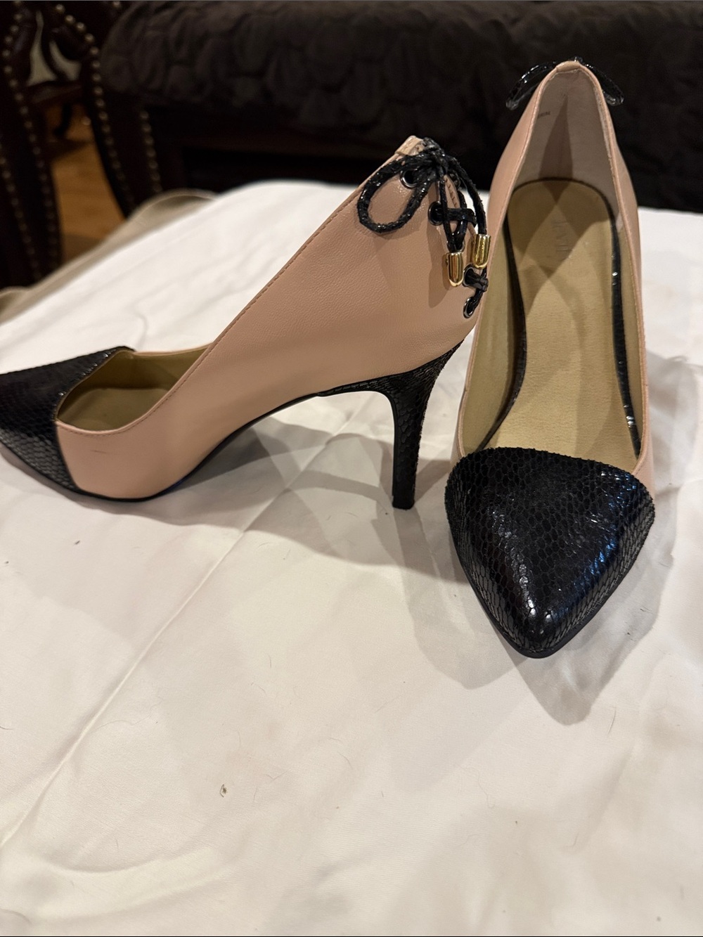 Women's Two-Tone Pointed Toe Pumps - Black and Nude